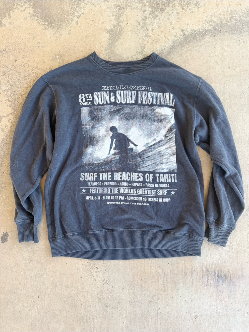 Hollister Sun & Surf Festival Graphic Crewneck Sweatshirt Black Size XS